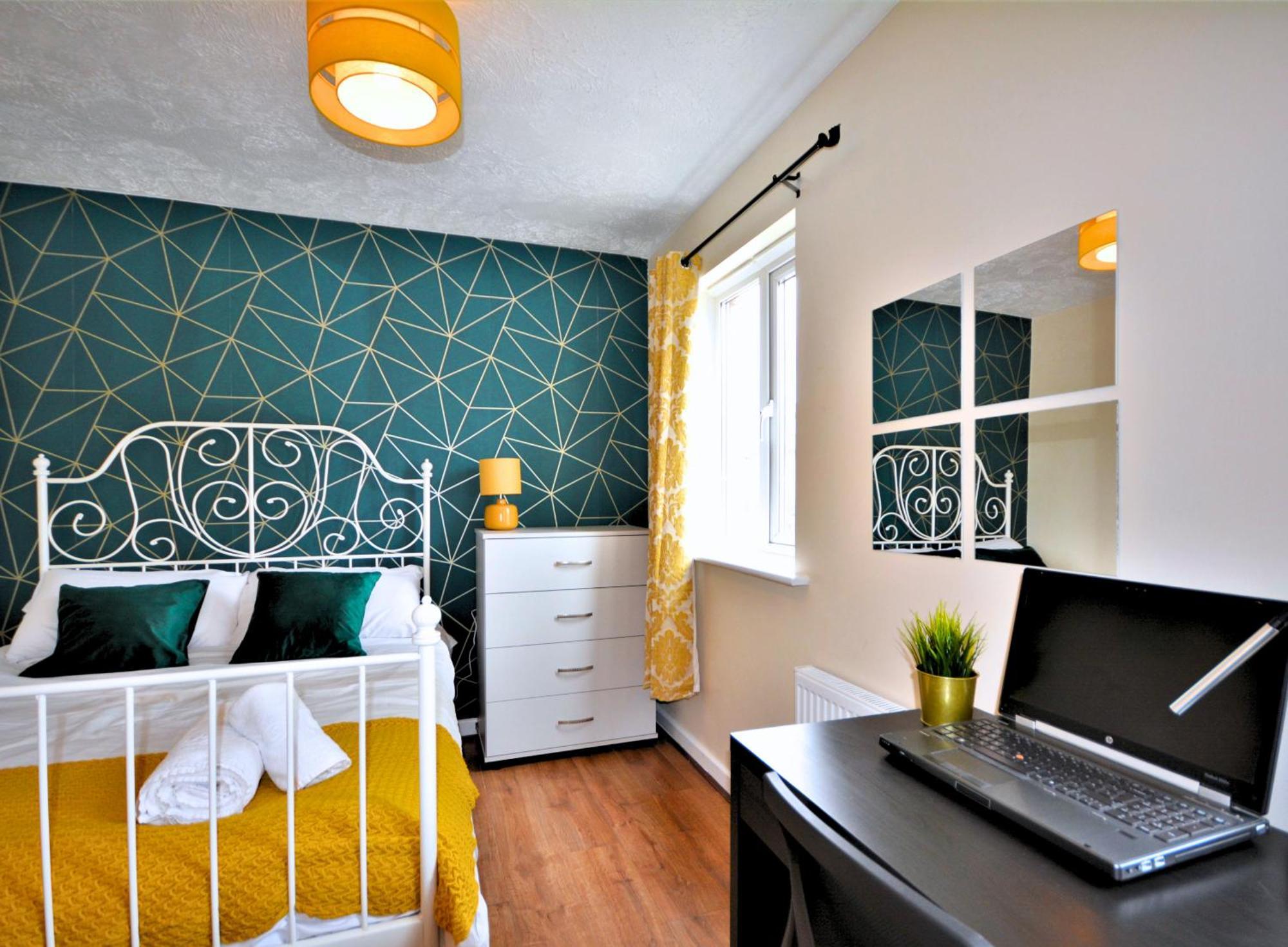 Manchester Townhouse By Bevolve - 4 Bedrooms - Free Parking Luaran gambar